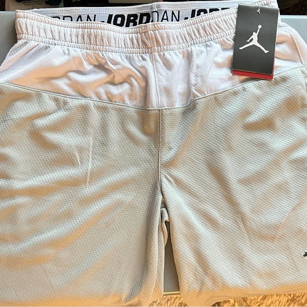 NEW Air Jordan shorts youth LG 12-13